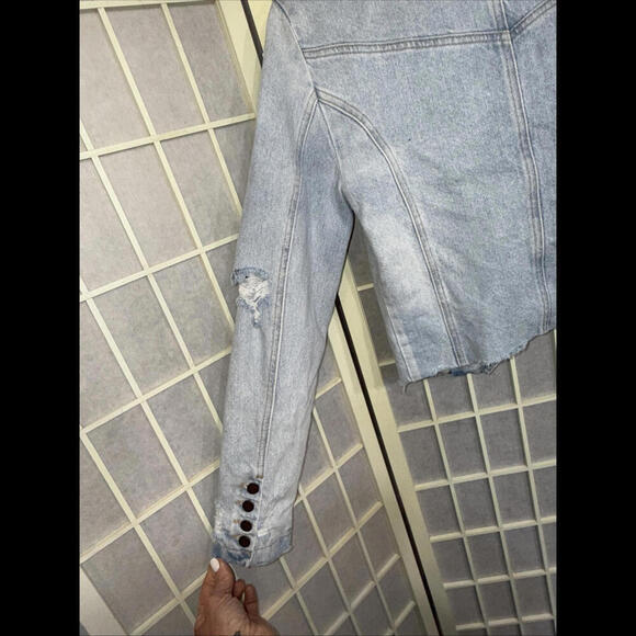 Revolve Retrofête Vivienne Denim Distressed Preppy Designer Jacket SMALL - Picture 9 of 15